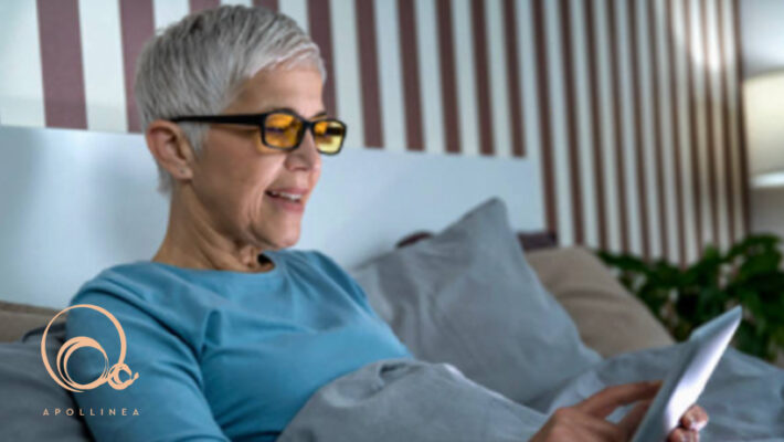 Luce blu: come agisce sull’invecchiamento della pelle